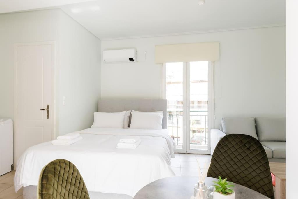 Adorable Sunny Studio With Private Balcony I Athens Exterior photo